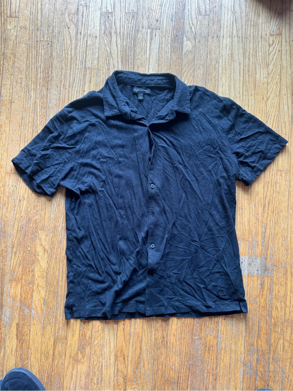 BANANA REPUBLIC KNIT SHIRT